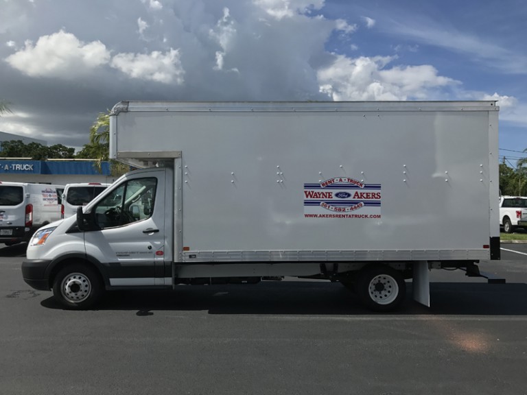15' Box Truck With Pull Out Ramp 05 Akers Truck Rental