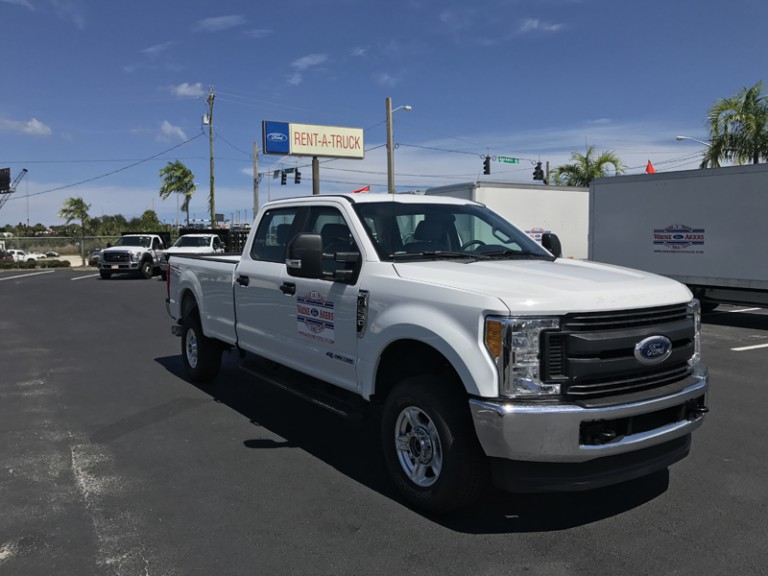 F250 Crew Cab DIESEL 4x4 with Multiple Tow Package Akers Truck Rental